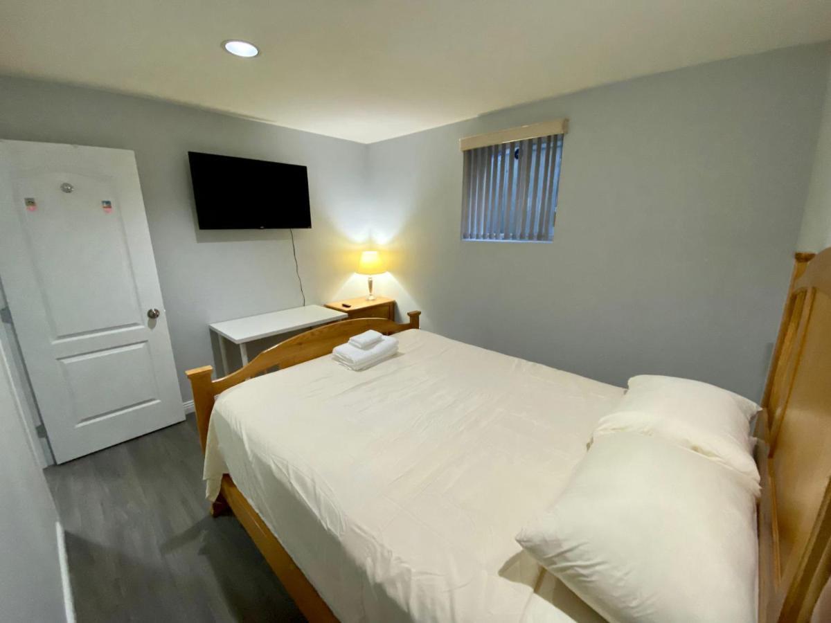 Anne'S Bnb Surrey Exteriör bild